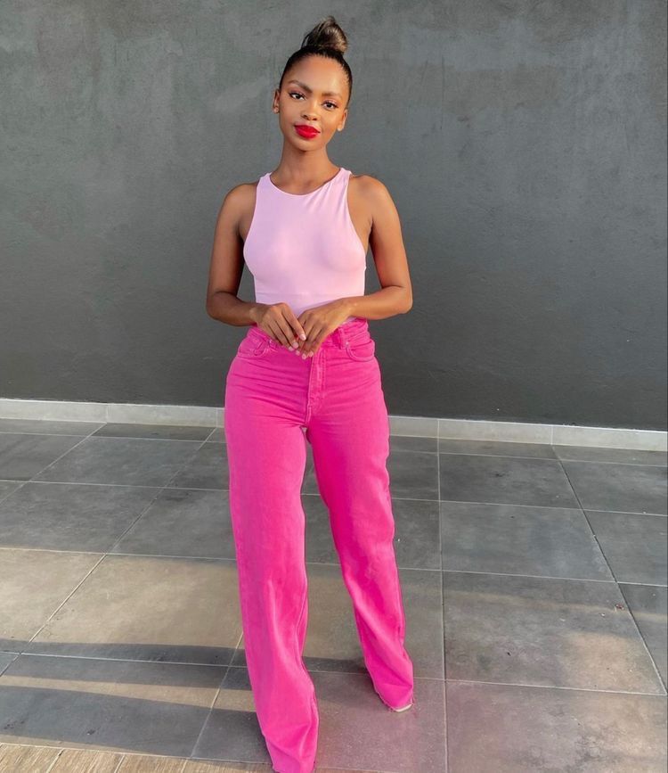 Pink Outfits for Black Women: Streetwear 16 Ideas