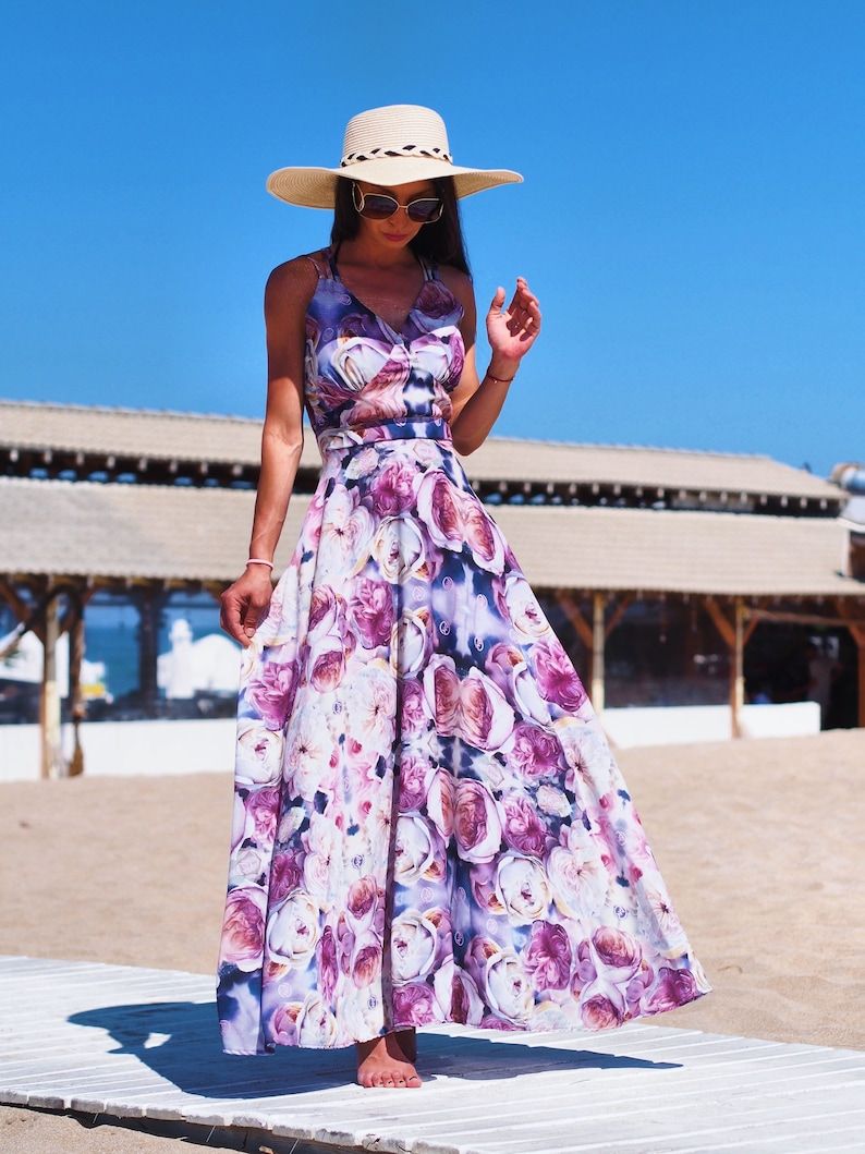 Maxi Dresses for Summer 2023: Fabrics, Styles & Outfit Ideas