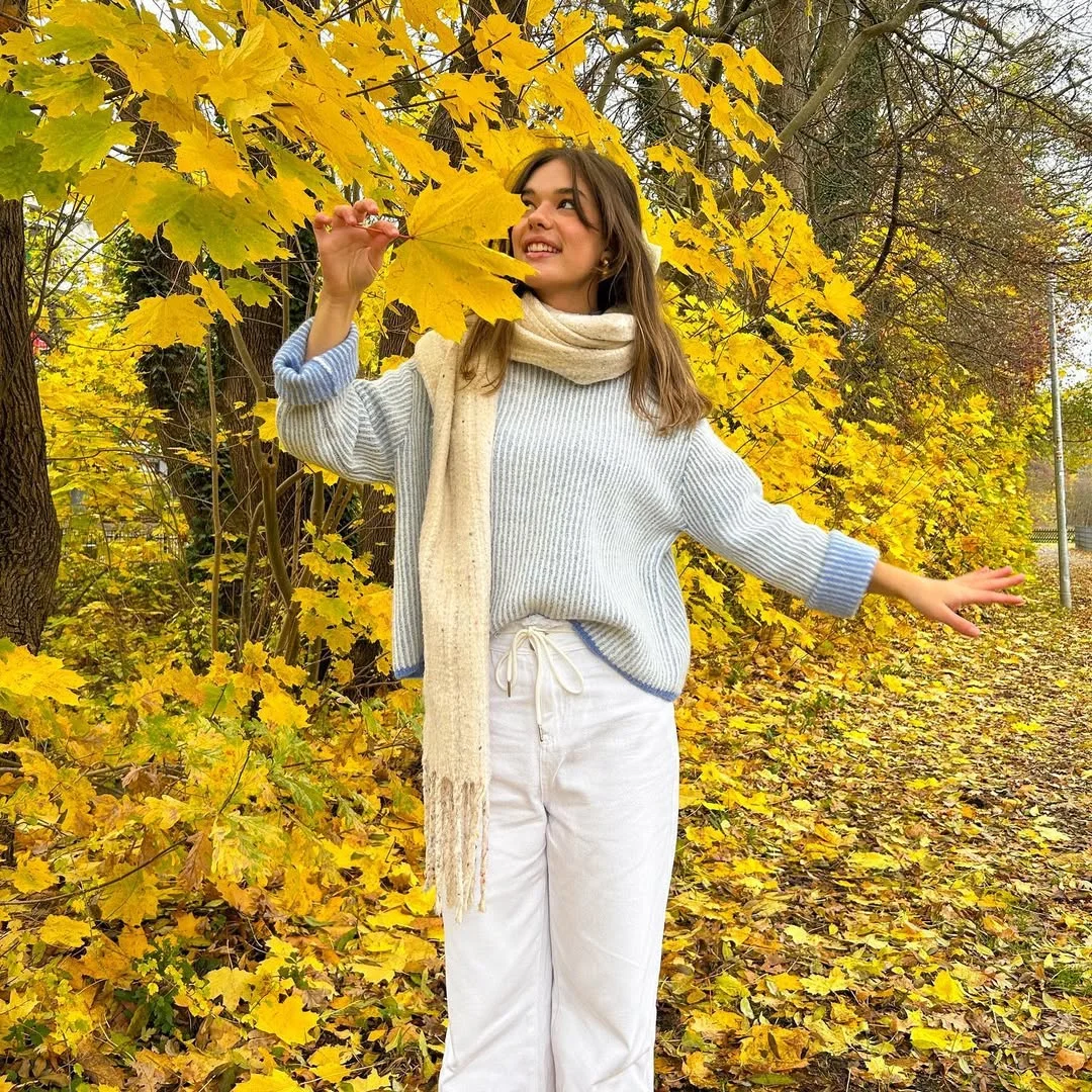 Early Fall Outfits Ideas 2026: Chic Casual Looks To Wear From Late Summer Into Fall