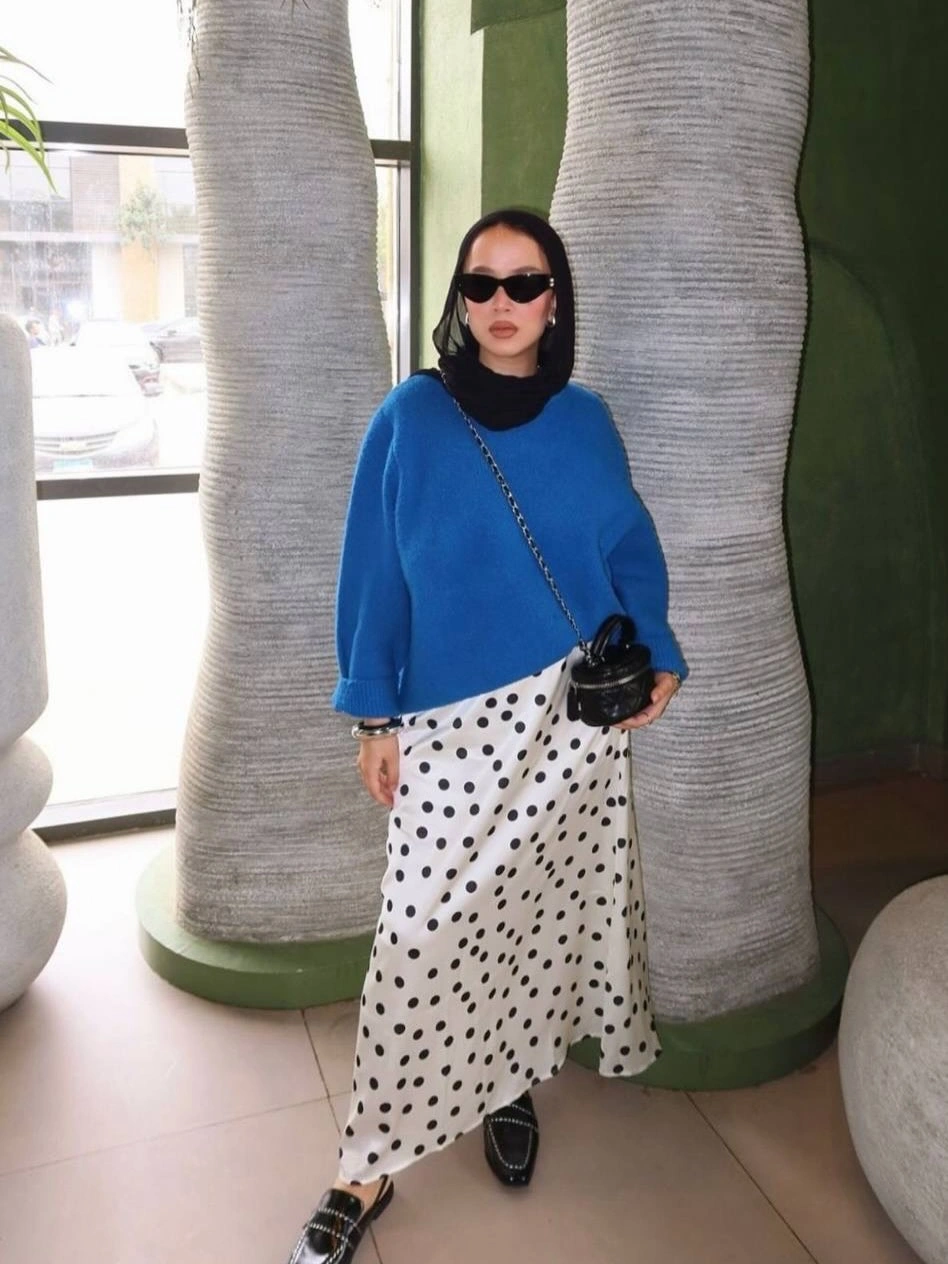 Midi Skirt Fall Outfit 2026: Elegant & Casual Ideas With Boots
